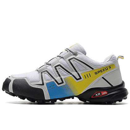 Outdoor breathable and comfortable hiking shoes