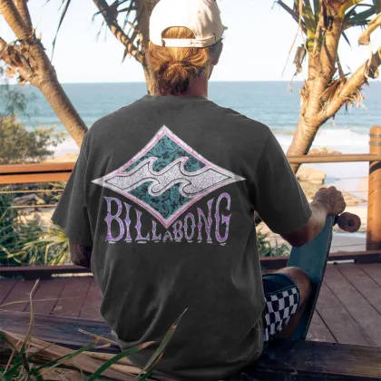 Unisex Vintage Holiday Surf Printed T-shirt